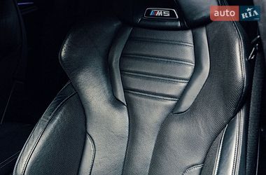 Седан BMW M5 2018 в Шептицькому