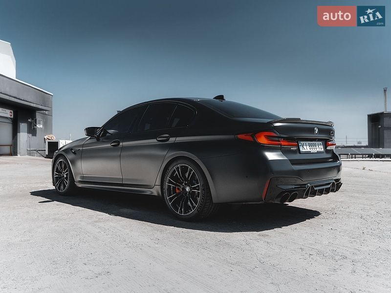 Седан BMW M5 2021 в Киеве