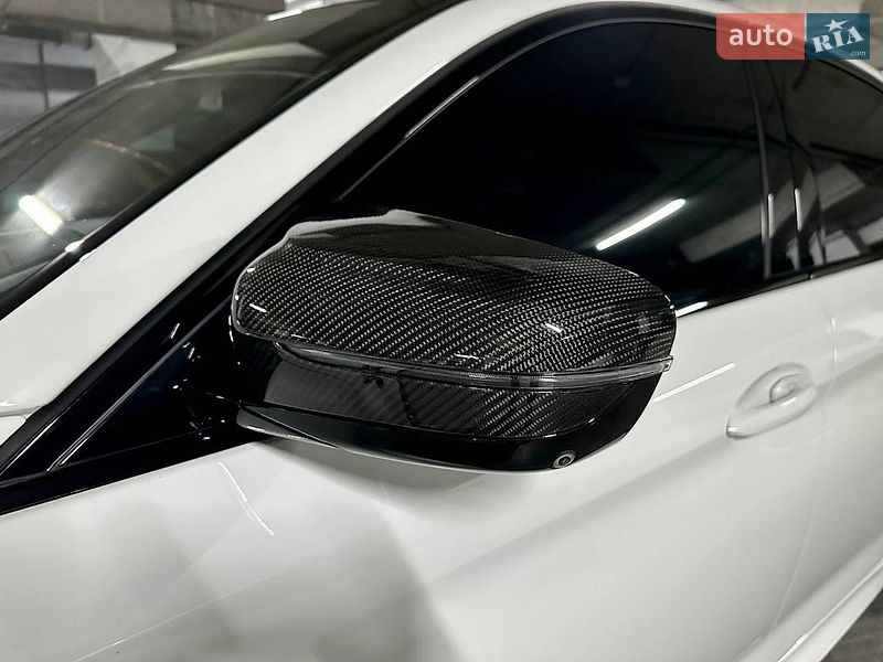 Седан BMW M5 2019 в Киеве