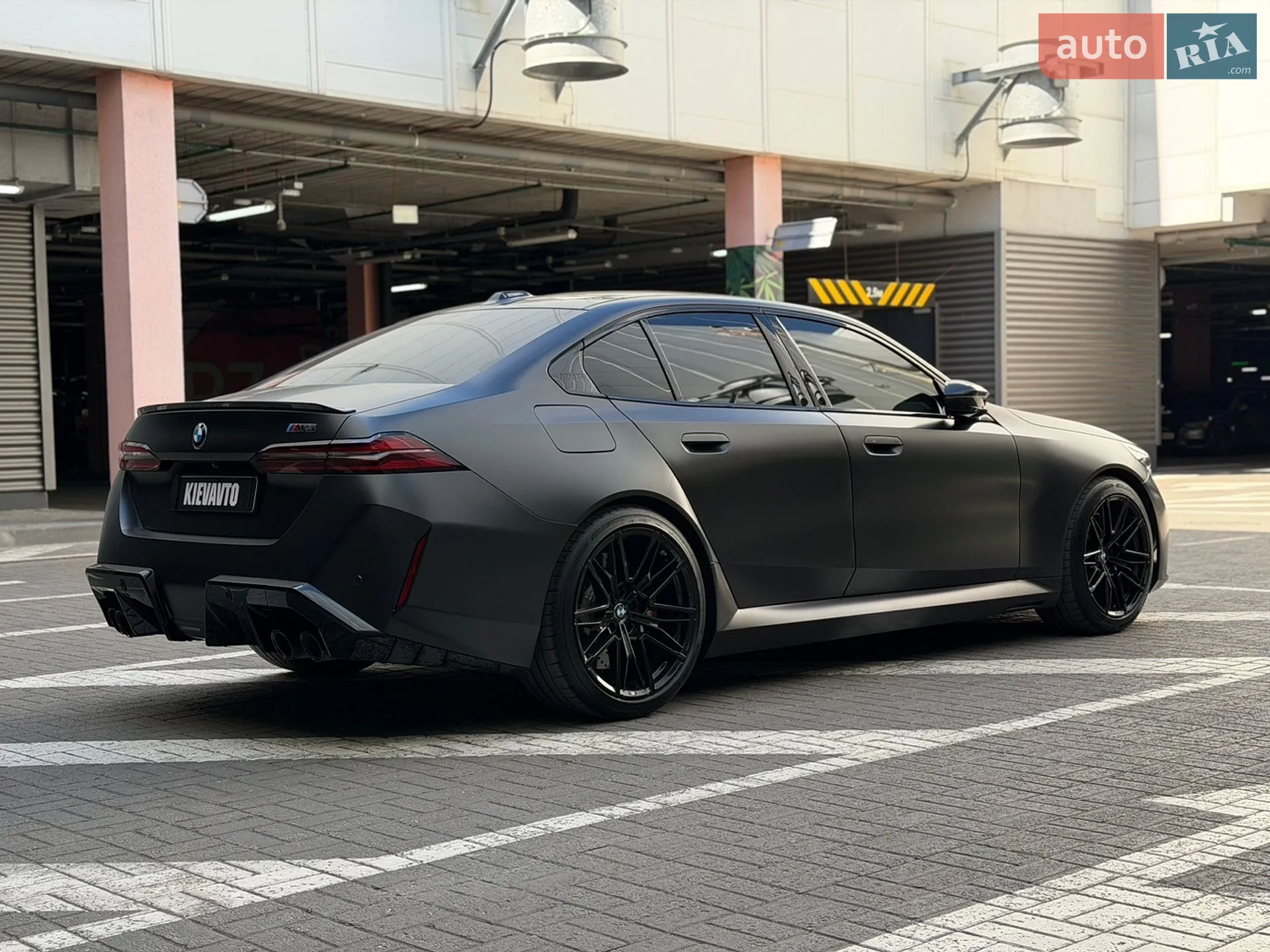 2025 BMW M5 - мініатюра 12