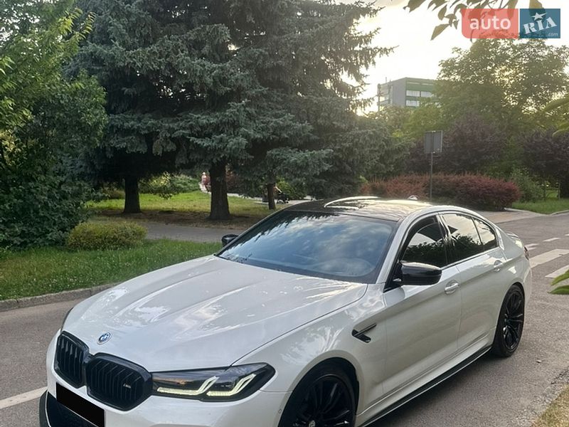 Седан BMW M5 2020 в Львові