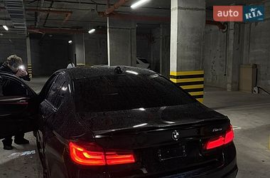 Седан BMW M5 2018 в Львове