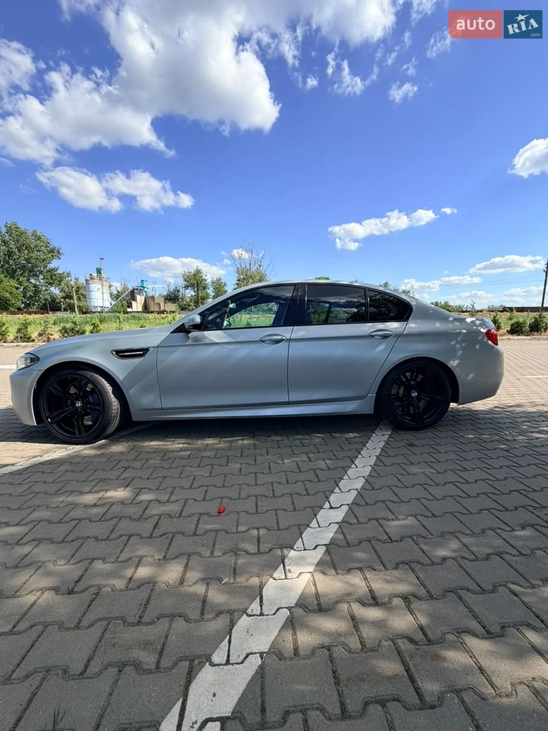 2011 BMW M5 - мініатюра 43