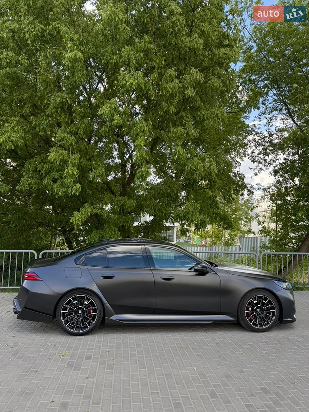 2024 BMW M5 - мініатюра 3