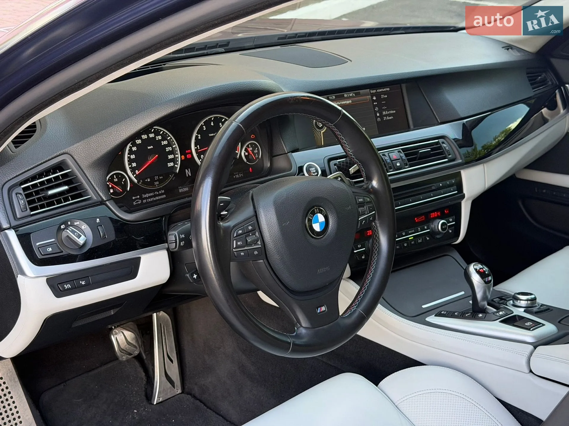 2012 BMW M5 - мініатюра 36