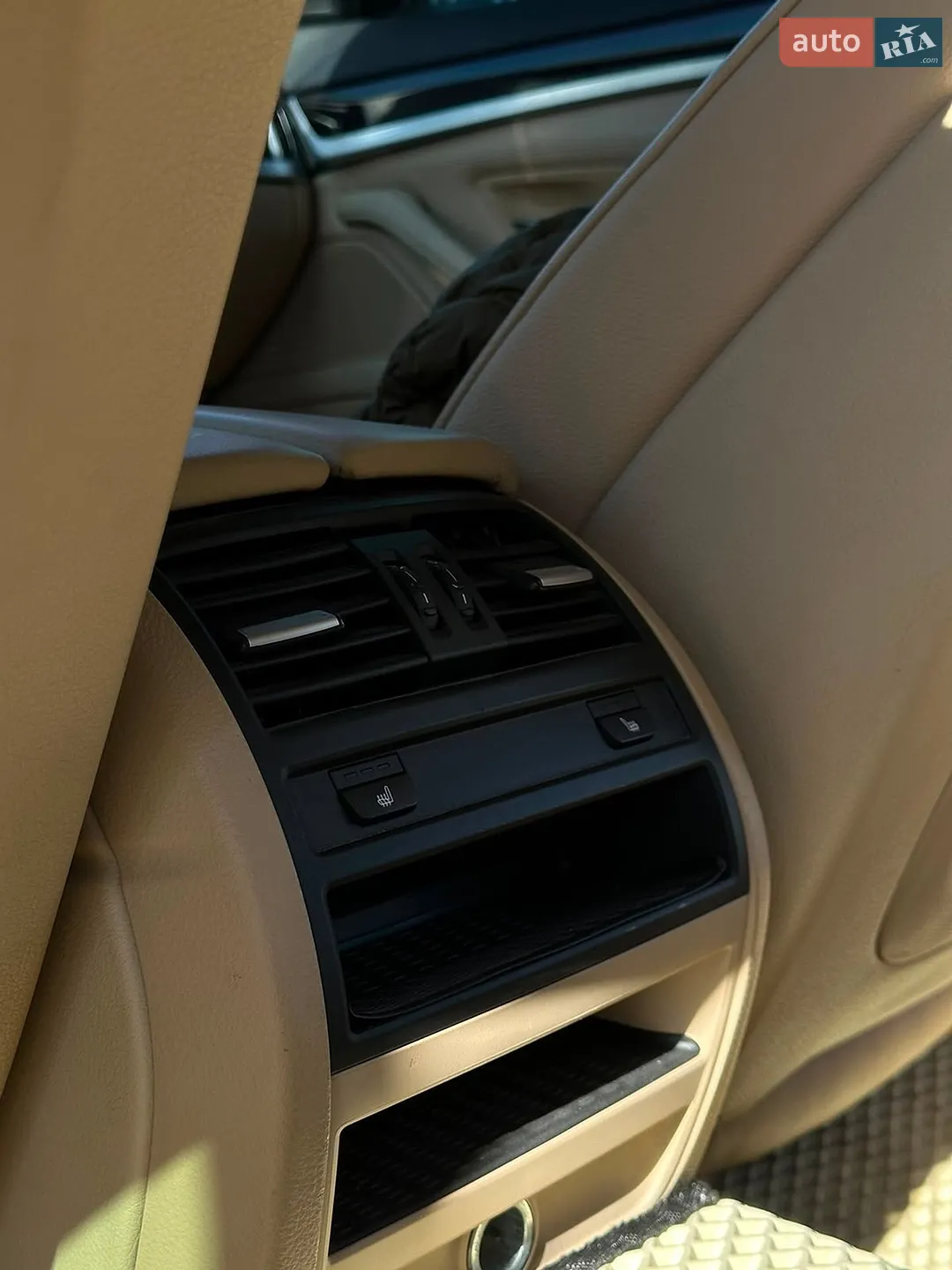 2012 BMW 5er - мініатюра 8