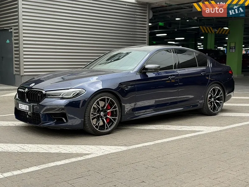 BMW M5 2022