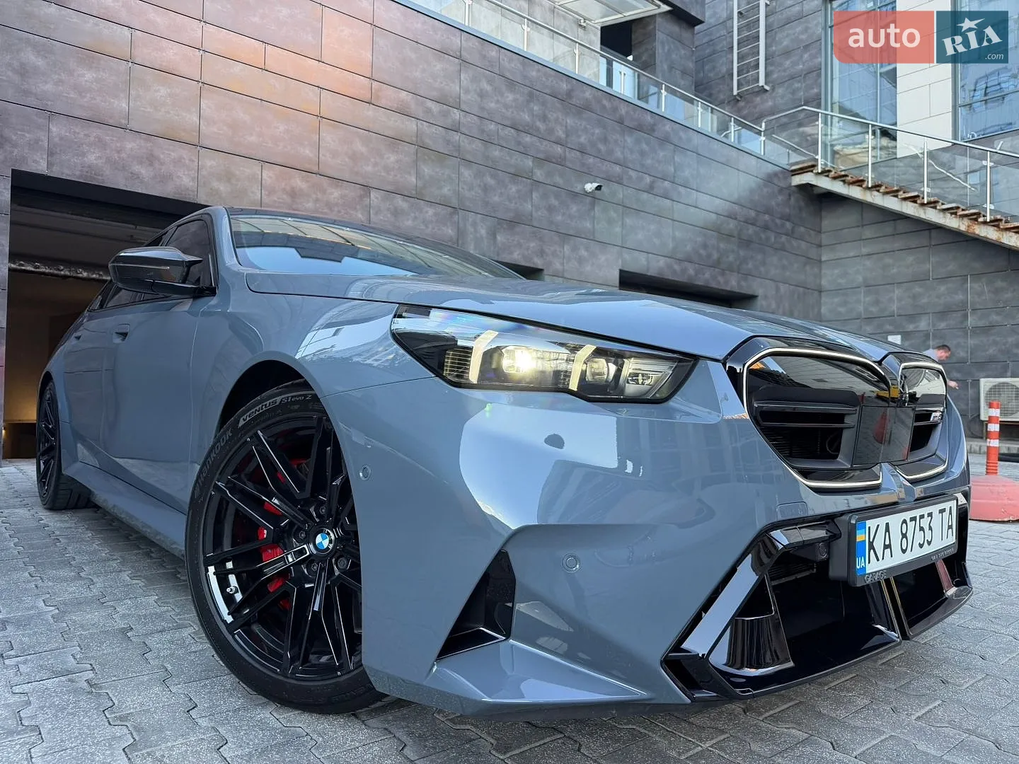 2025 BMW M5 - фото 1