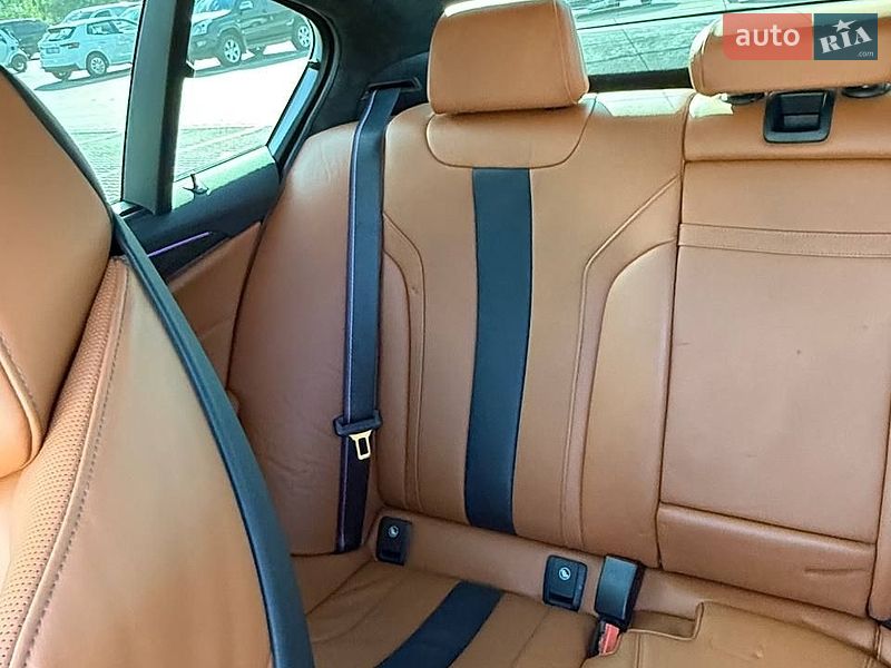 Седан BMW M5 2022 в Києві