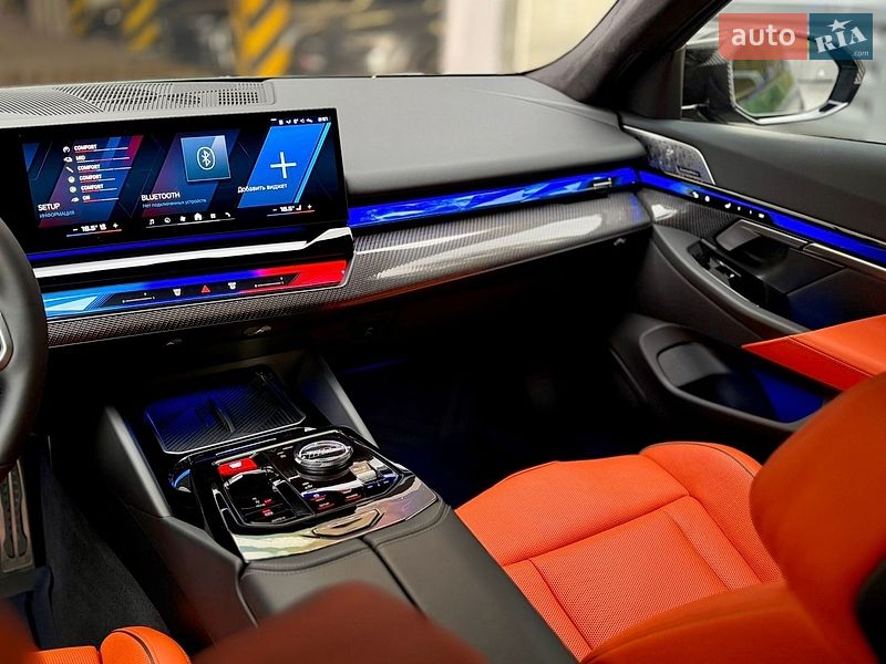 Седан BMW M5 2025 в Харькове