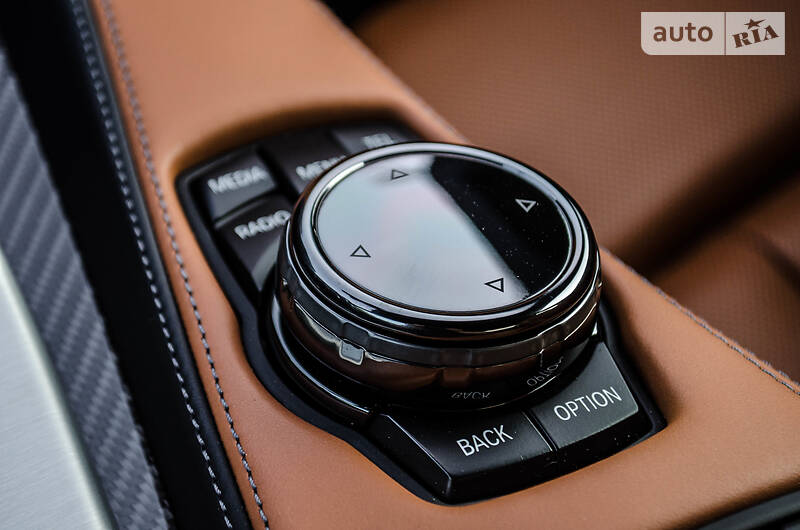 Седан BMW M6 2016 в Києві