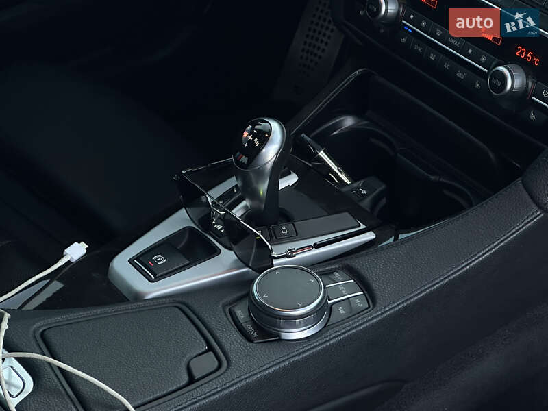 Купе BMW M6 2017 в Львові