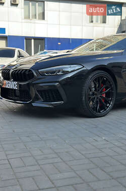 Купе BMW M8 Gran Coupe 2021 в 