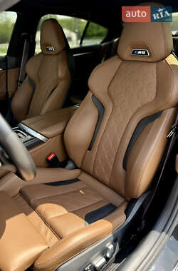 Купе BMW M8 Gran Coupe 2021 в 