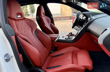 Купе BMW M8 Gran Coupe 2021 в 