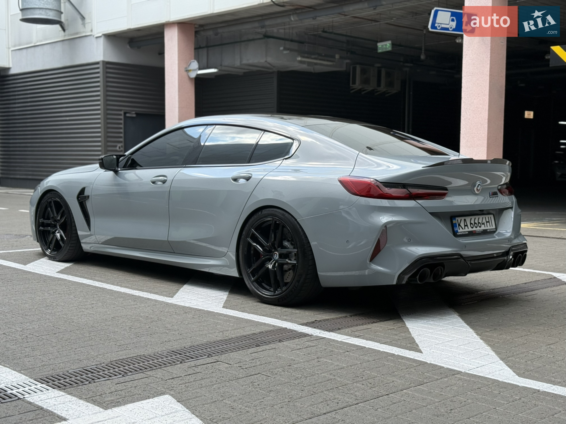 2022 BMW M8 - мініатюра 7