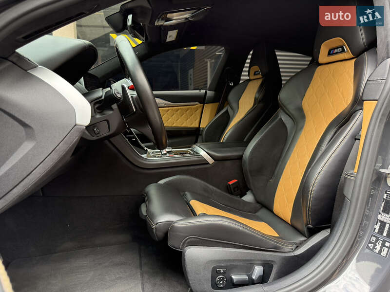 Купе BMW M8 Gran Coupe 2020 в Киеве фото 11 Купе BMW M8 Gran Coupe 2020 в Киеве