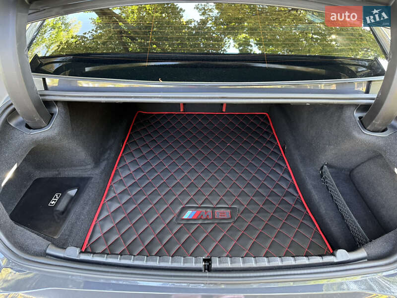 Купе BMW M8 Gran Coupe 2020 в Киеве