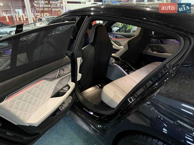 Купе BMW M8 Gran Coupe 2022 в Львове