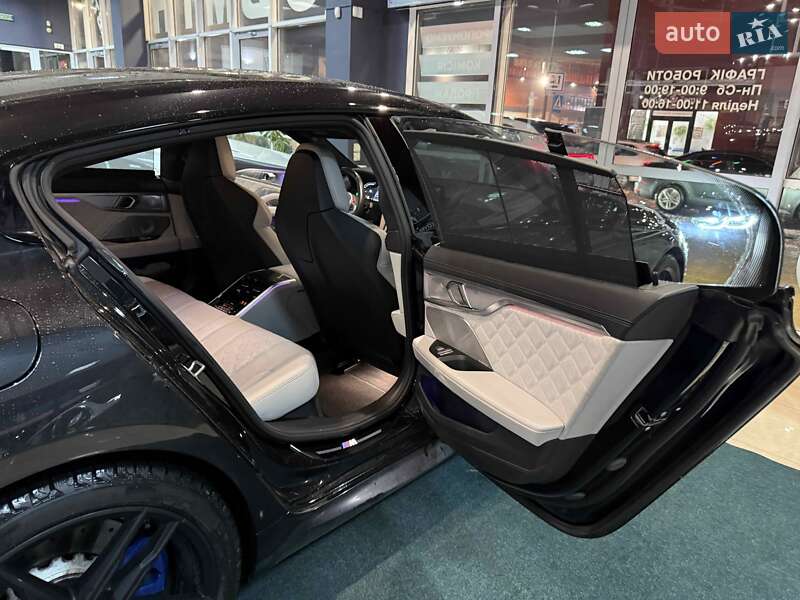 Купе BMW M8 Gran Coupe 2022 в Львове