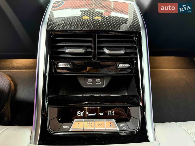 Купе BMW M8 Gran Coupe 2022 в Львове