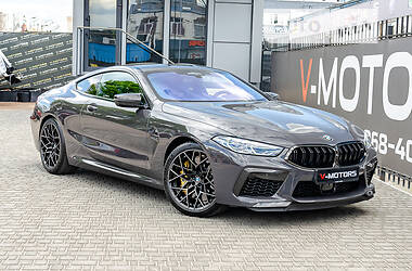 Купе BMW M8 2020 в 
