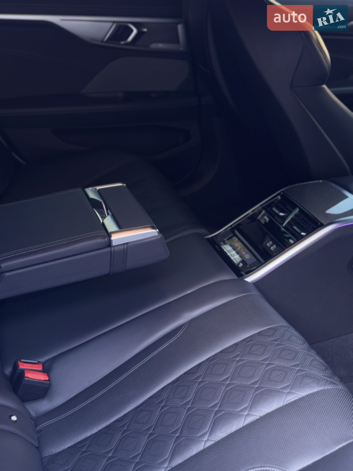 2019 BMW M8 - мініатюра 31