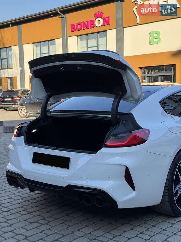 Купе BMW M8 2019 в Коломые