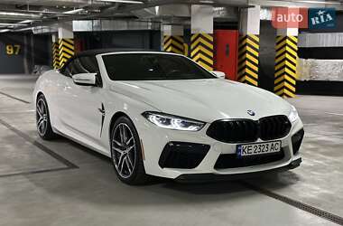 Кабриолет BMW M8 2019 в 