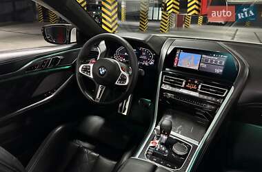 Кабриолет BMW M8 2019 в 