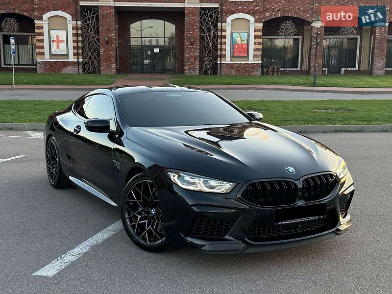 BMW M8 2023