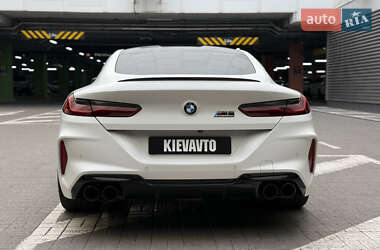 Купе BMW M8 2019 в 