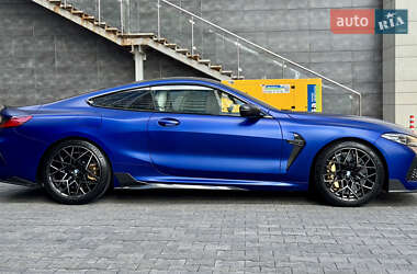 Купе BMW M8 2020 в 