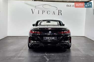 Кабриолет BMW M8 2019 в 