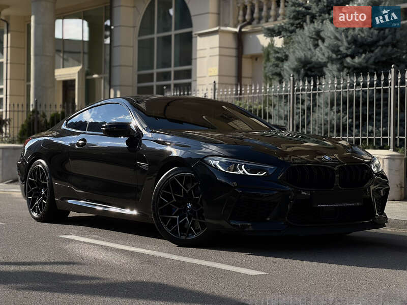 BMW M8 2023