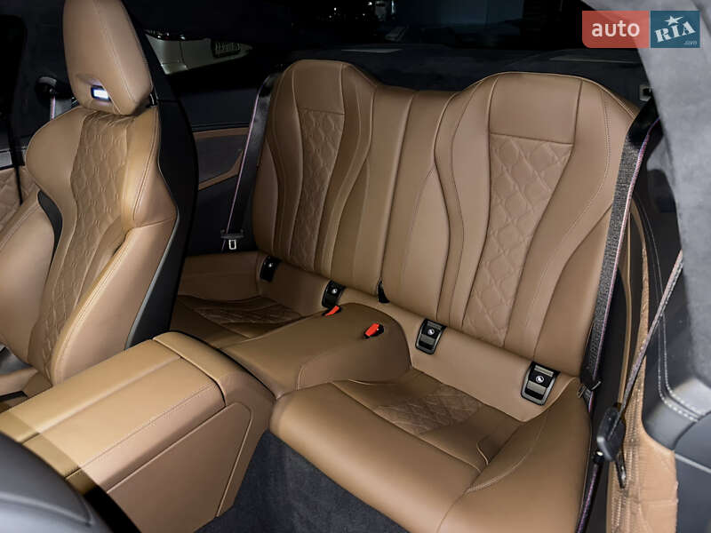 Купе BMW M8 2023 в Киеве фото 34 Купе BMW M8 2023 в Киеве