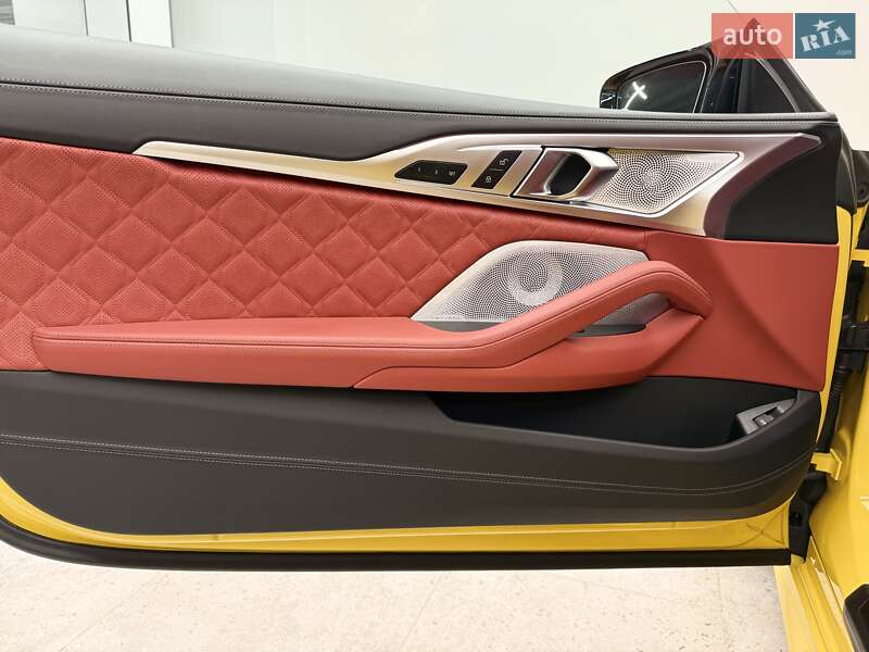 Купе BMW M8 2022 в Києві