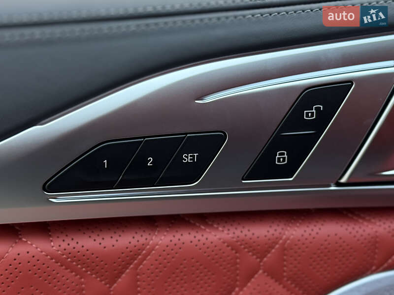 Купе BMW M8 2021 в Киеве фото 70 Купе BMW M8 2021 в Киеве