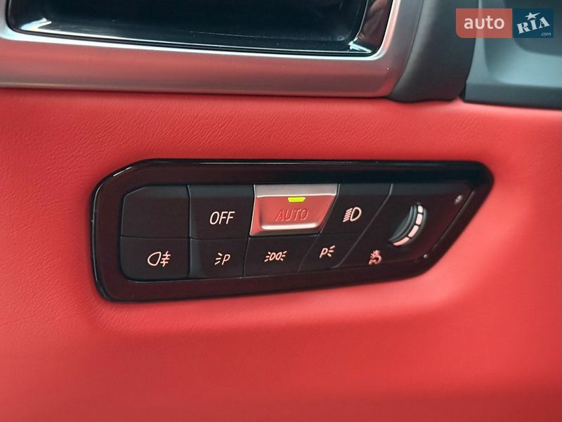 Купе BMW M8 2021 в Киеве