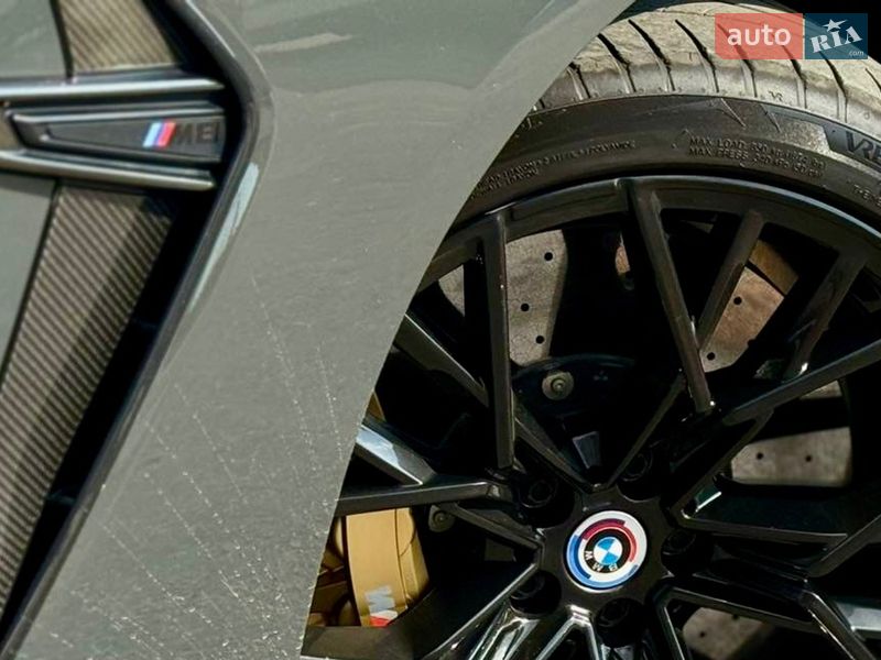 Купе BMW M8 2021 в Києві фото 20 Купе BMW M8 2021 в Києві