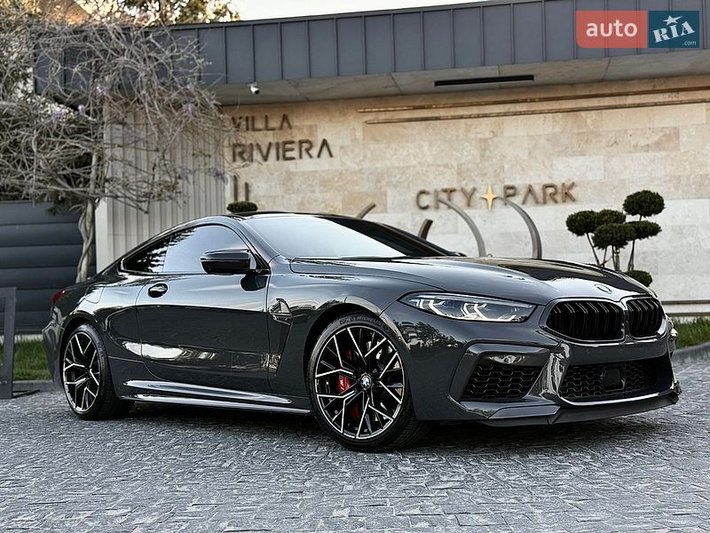 Купе BMW M8 2023 в Львове
