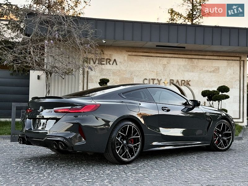 Купе BMW M8 2023 в Львове