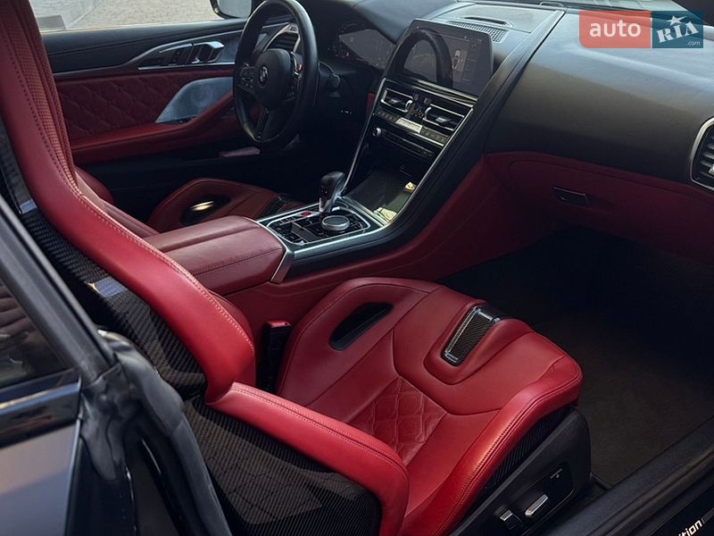 Кабріолет BMW M8 2021 в Львові