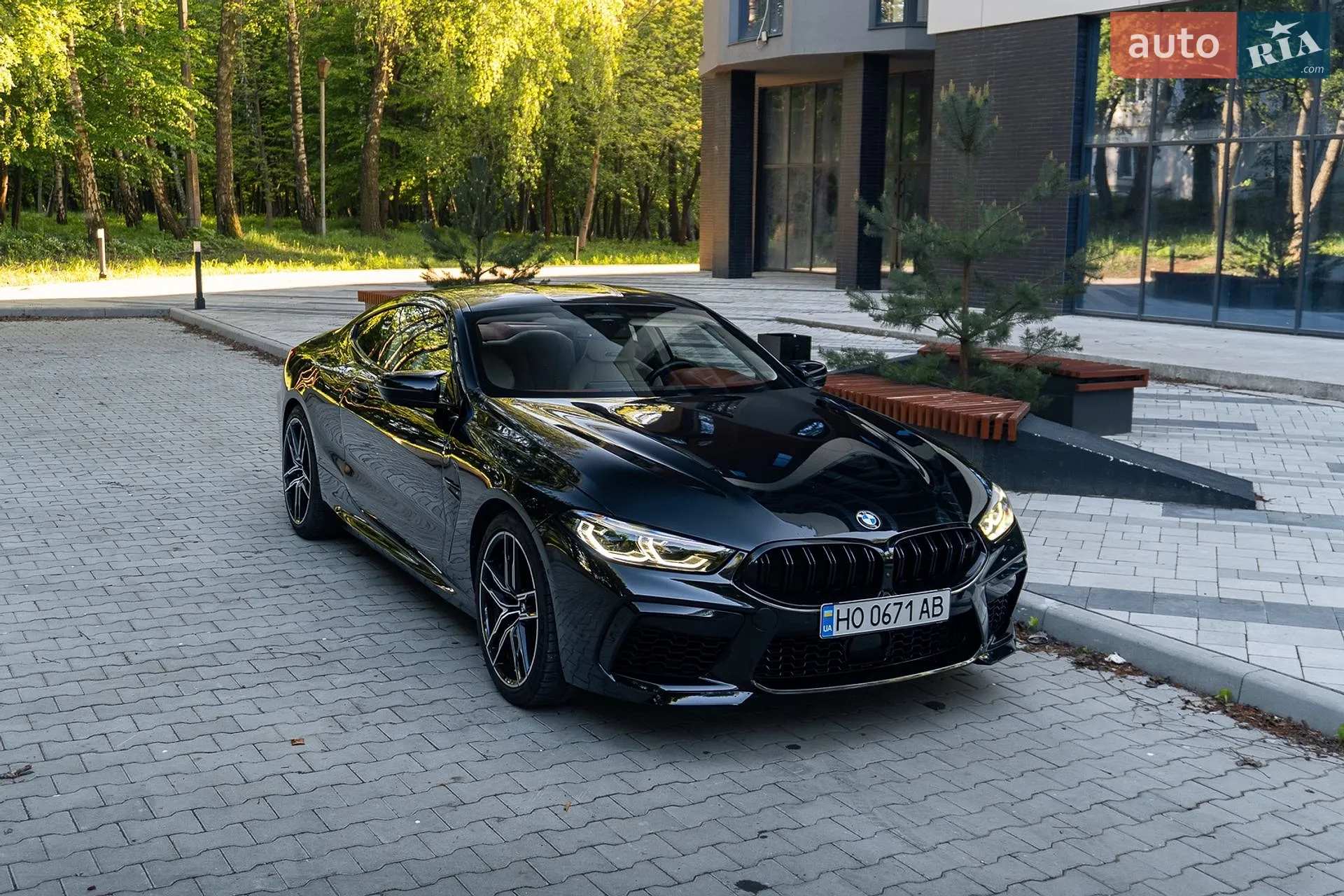 2019 BMW M8 - мініатюра 2