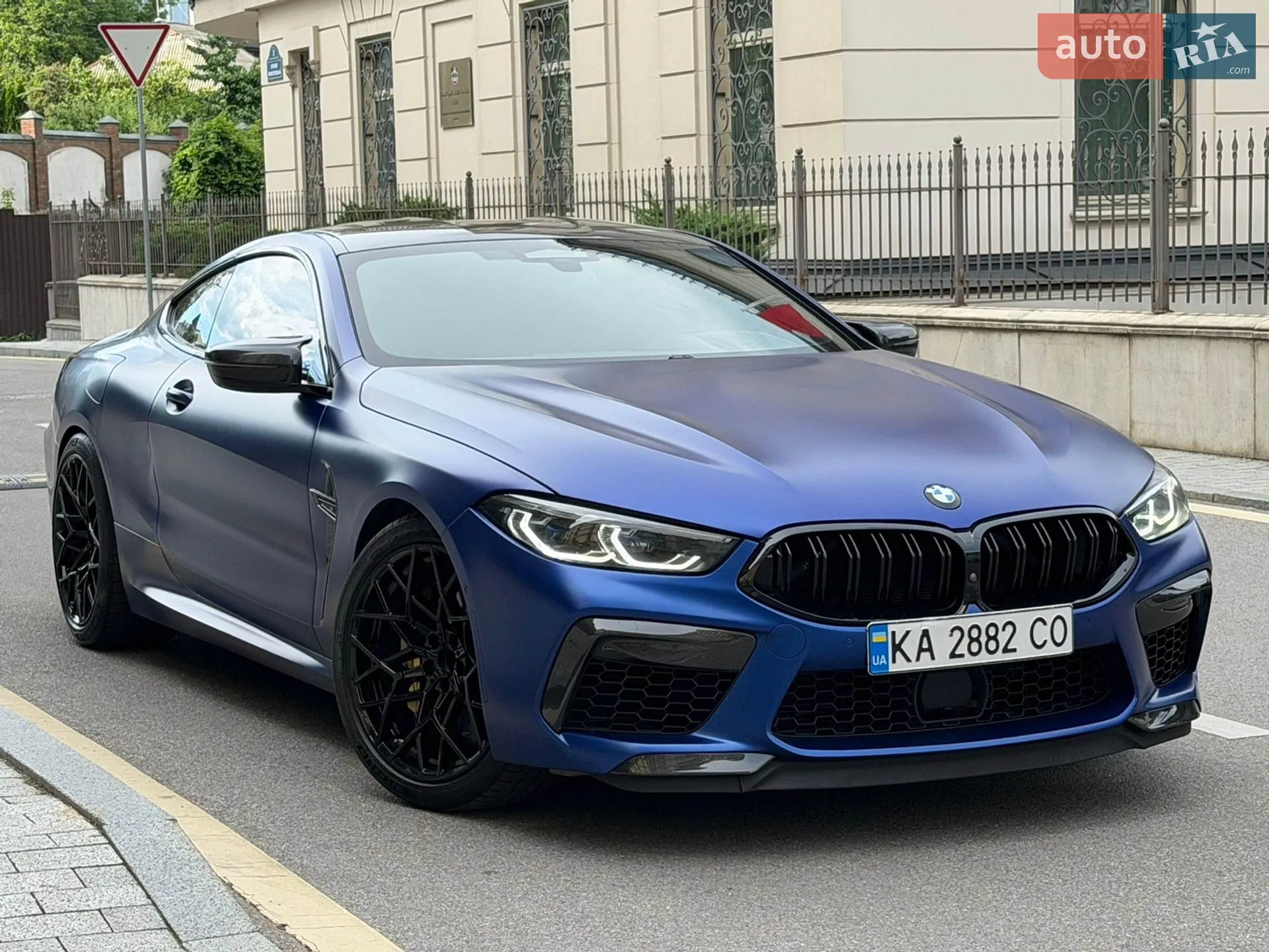 2019 BMW M8 - мініатюра 2