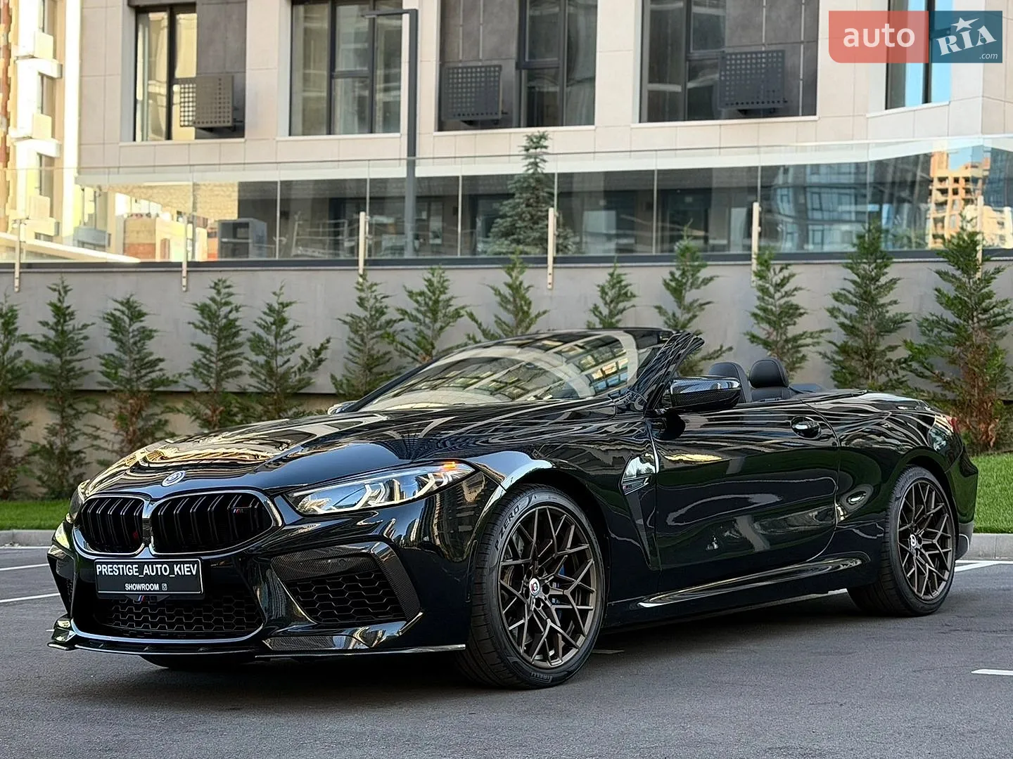 2022 BMW M8 - мініатюра 11