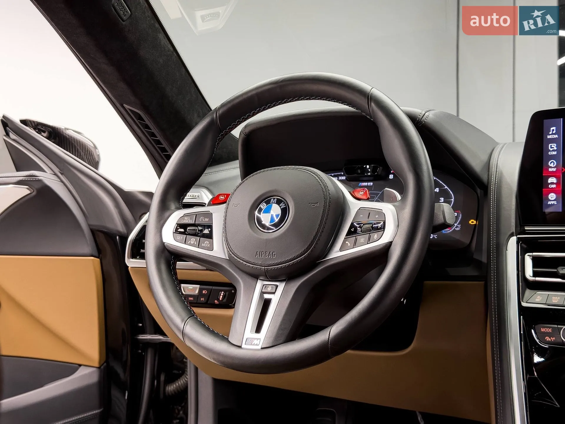 2023 BMW M8 - мініатюра 43