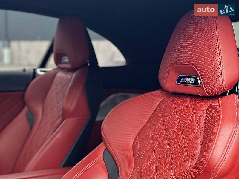 Кабріолет BMW M8 2021 в Києві