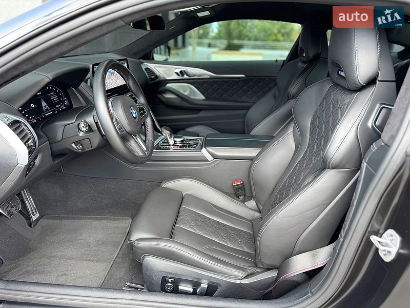 Купе BMW M8 2023 в Киеве