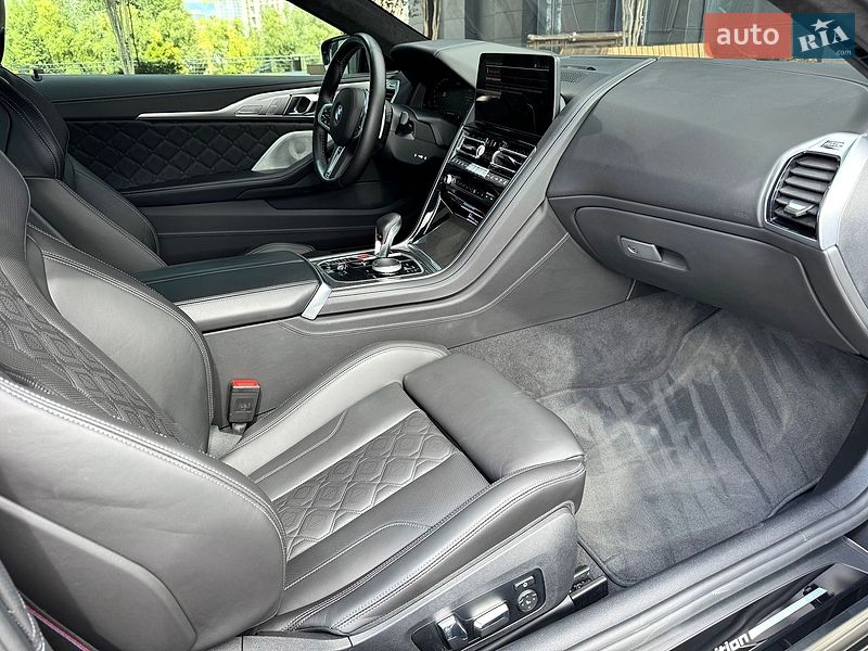 Купе BMW M8 2023 в Киеве
